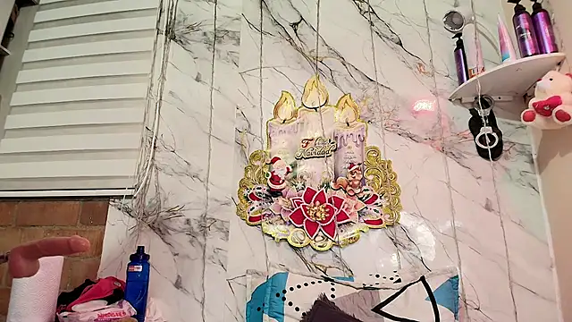 rachelroberts online show from December 2, 2025, 8:19 am