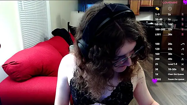 Snapshot of KayKumm chatting on October 7, 2025, 3:47 am KayKumm online show from October 7, 2025, 3:47 am