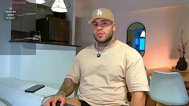 Michael Salens online show from October 17, 2025, 10:12 pm