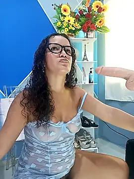 Snapshot of emma_ucros chatting on January 12, 2026, 9:09 pm emma ucros online show from January 12, 2026, 9:09 pm