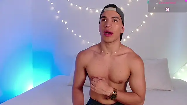 Snapshot of brunoorangel1 chatting on December 16, 2025, 10:26 pm brunoorangel1 online show from December 16, 2025, 10:26 pm