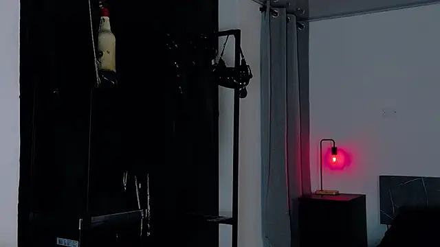 Snapshot of Angelabl0odborne chatting on April 7, 2026, 9:48 pm Angelabl0odborne online show from April 7, 2026, 9:48 pm