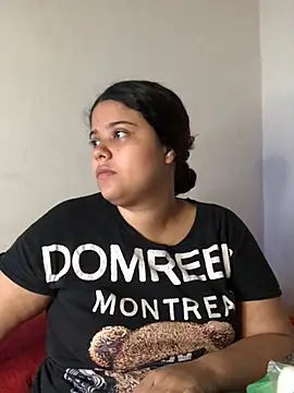 luisahot 9727 online show from February 10, 2026, 2:10 pm