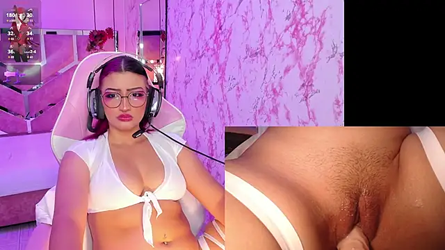 AriaNova  online show from October 19, 2025, 1:12 pm