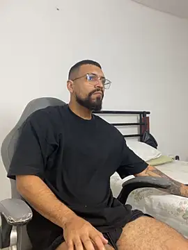 vincentjaxon online show from February 17, 2026, 12:01 pm