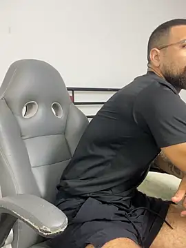 vincentjaxon online show from February 20, 2026, 11:11 am