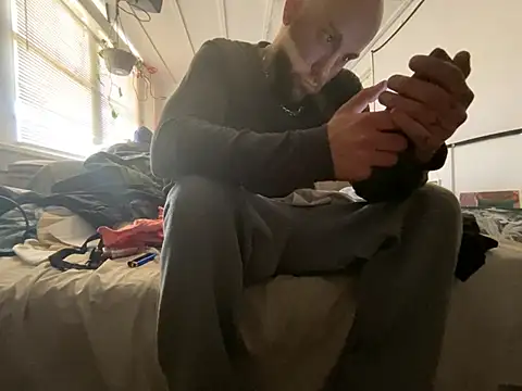 Luv2SuckBWC92 online show from March 19, 2026, 4:33 pm