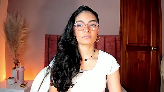 LunaAspen  online show from March 21, 2026, 5:49 pm