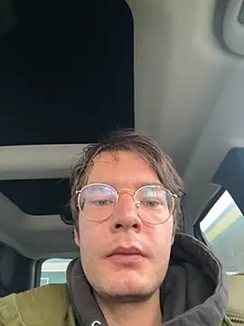 Snapshot of Hungboxer69 chatting on November 3, 2025, 11:15 pm Hungboxer69 online show from November 3, 2025, 11:15 pm