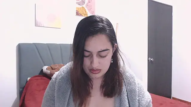 Snapshot of Meggan_n chatting on October 14, 2025, 12:55 am Meggan n online show from October 14, 2025, 12:55 am