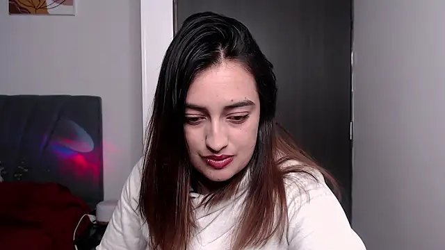 Snapshot of Meggan_n chatting on November 27, 2025, 3:52 am Meggan n online show from November 27, 2025, 3:52 am