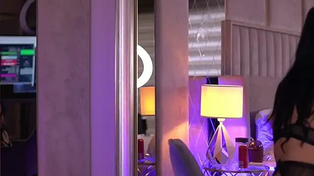 FrancescaDante online show from October 14, 2025, 6:25 am