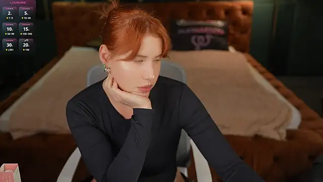 Snapshot of BadAfina chatting on October 25, 2025, 8:11 am BadAfina online show from October 25, 2025, 8:11 am