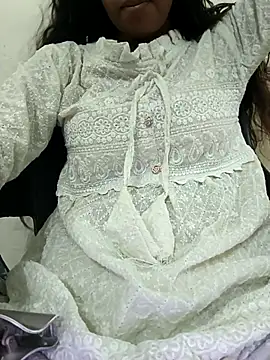 Alia-00 online show from September 29, 2025, 3:55 am