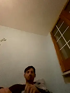 Snapshot of Qualepass chatting on November 7, 2025, 4:18 pm Qualepass online show from November 7, 2025, 4:18 pm