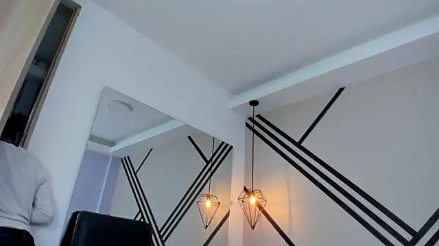 MadissonScotts online show from October 28, 2025, 12:19 pm