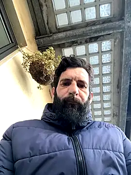 Michel huge online show from November 21, 2025, 8:46 am