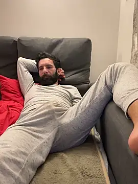 Michel huge online show from November 28, 2025, 8:33 pm