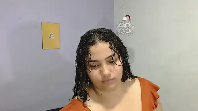 Snapshot of penelope_gucci1 chatting on September 17, 2025, 11:56 am penelope gucci1 online show from September 17, 2025, 11:56 am
