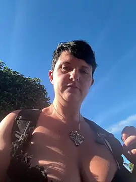 Snapshot of backdoorgalore4you chatting on February 9, 2026, 10:08 am backdoorgalore4you online show from February 9, 2026, 10:08 am