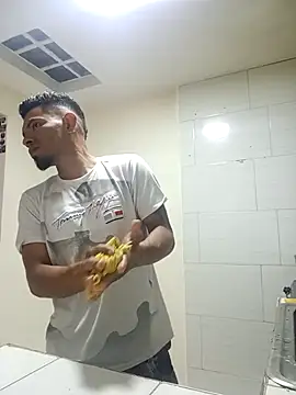 Snapshot of MI_GERALD chatting on September 15, 2025, 4:07 pm MI GERALD online show from September 15, 2025, 4:07 pm