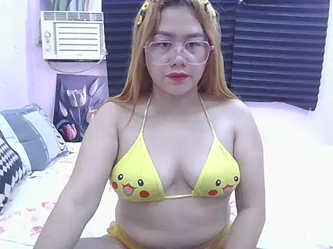 Snapshot of WildPussy4uxx chatting on January 18, 2026, 2:32 pm WildPussy4uxx online show from January 18, 2026, 2:32 pm