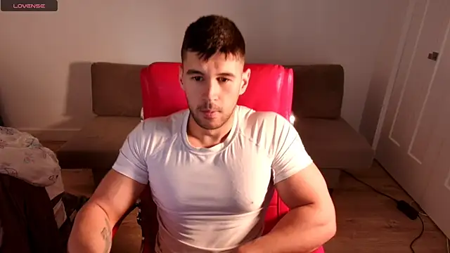 Sand0w online show from September 17, 2025, 5:14 pm