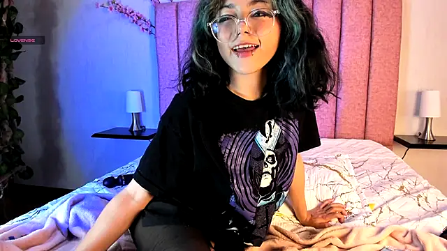 TerumiKitty online show from October 16, 2025, 9:27 pm