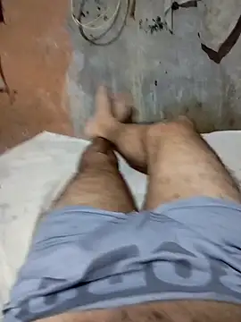 NAUFRAGO 17CM online show from October 4, 2025, 10:52 pm