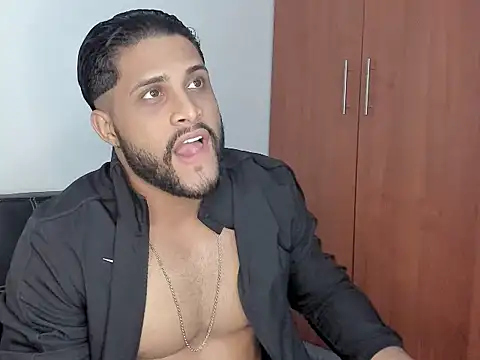 Pier Simons online show from October 3, 2025, 6:10 am