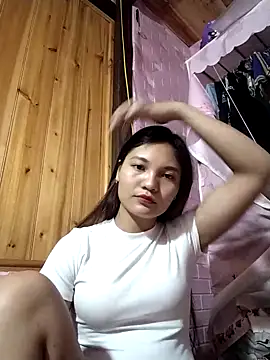 Duyen02 online show from October 7, 2025, 2:36 pm