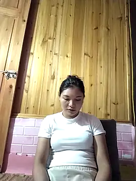 Duyen02 online show from October 18, 2025, 1:56 pm