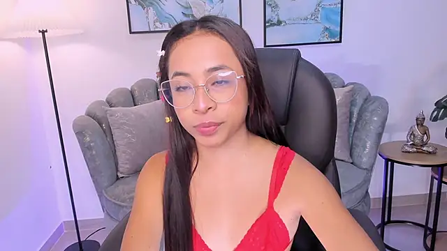 July Adams online show from December 1, 2025, 5:12 am