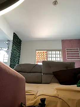 Snapshot of Chloe_Leaozinho chatting on November 7, 2025, 5:46 pm Chloe Leaozinho online show from November 7, 2025, 5:46 pm