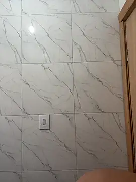 Snapshot of Chloe_Leaozinho chatting on November 8, 2025, 5:01 pm Chloe Leaozinho online show from November 8, 2025, 5:01 pm