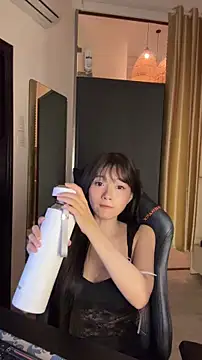 Snapshot of _Meimeibaby_ chatting on November 21, 2025, 9:41 am Meimeibaby online show from November 21, 2025, 9:41 am