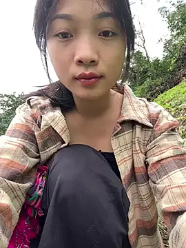 Snapshot of Phayphay77 chatting on November 7, 2025, 12:21 am Phayphay77 online show from November 7, 2025, 12:21 am