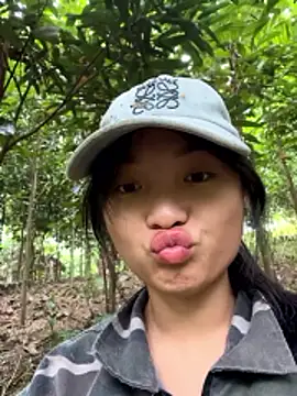 Snapshot of Phayphay77 chatting on November 17, 2025, 2:50 am Phayphay77 online show from November 17, 2025, 2:50 am