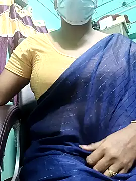 Snapshot of Bhanu-Sharma chatting on September 10, 2025, 4:45 am Bhanu-Sharma online show from September 10, 2025, 4:45 am