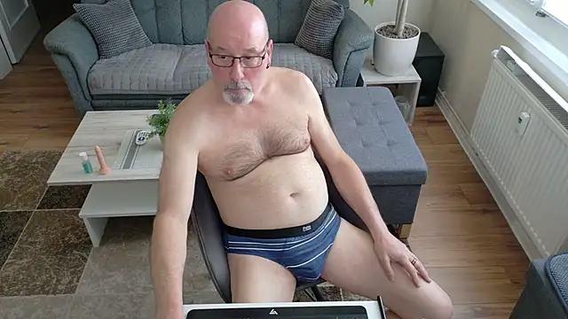 thoralf58 online show from July 29, 2026, 7:06 am