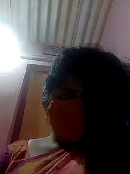 Jessi 25 online show from November 18, 2025, 8:02 pm