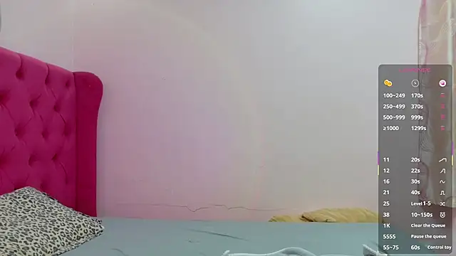 Snapshot of Serenaa_rabbit chatting on October 12, 2025, 3:16 am Serenaa rabbit online show from October 12, 2025, 3:16 am