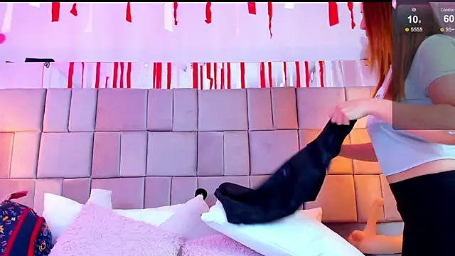 antoneella jones online show from November 10, 2025, 1:21 pm