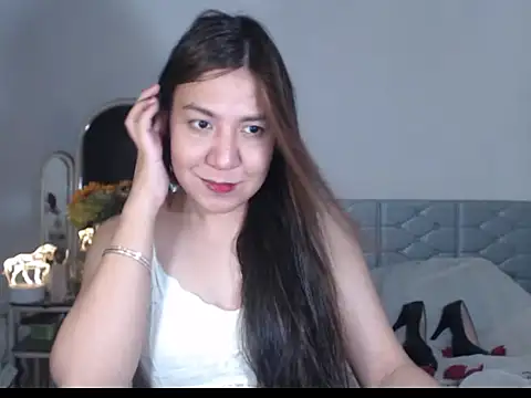 stellahugeX online show from October 11, 2025, 3:54 pm