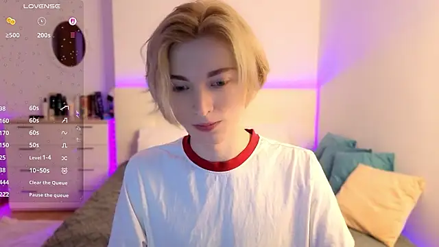 Snapshot of fiachand chatting on February 25, 2026, 3:21 pm fiachand online show from February 25, 2026, 3:21 pm