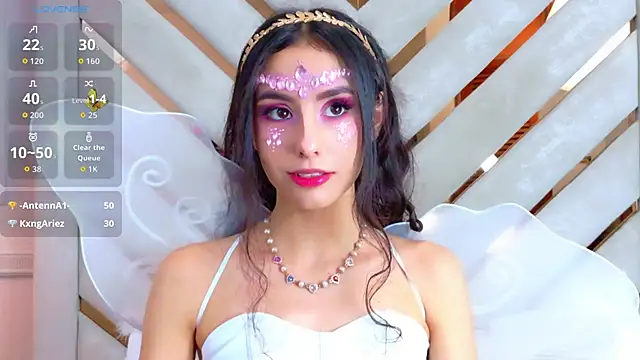 Sarah-Grace online show from October 31, 2025, 2:56 am