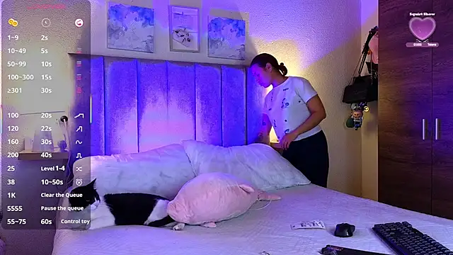 juliana-mancini online show from December 19, 2025, 6:48 pm