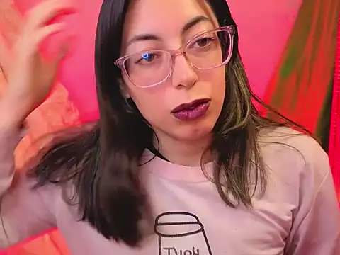 Miranda sexlove  online show from December 17, 2025, 7:36 am