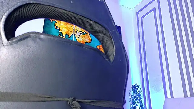 ALANNFERRER online show from November 12, 2025, 10:04 am