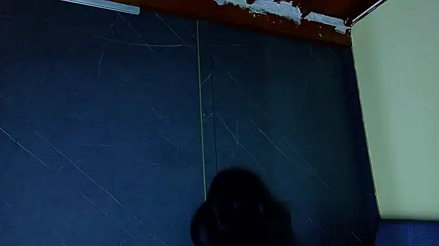 ALANNFERRER online show from April 14, 2026, 10:21 am